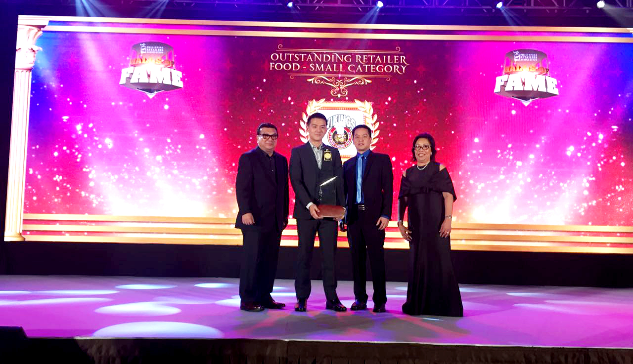 vikings group receives pra hall of fame award