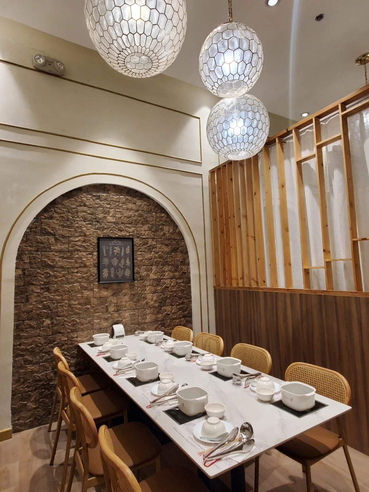 WhatsApp Image 2024-10-22 at 18.28.14_746bd39a.jpg