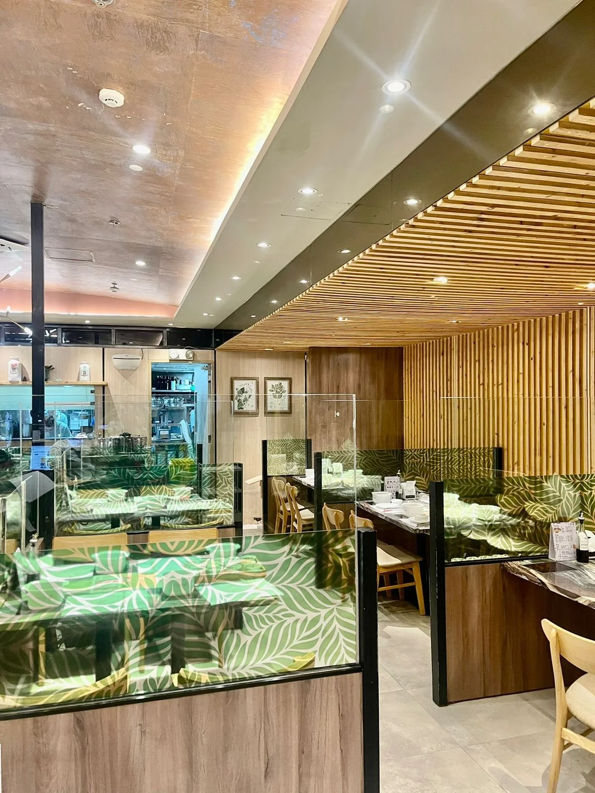 WhatsApp Image 2024-10-22 at 17.10.06_d8924ed3.jpg