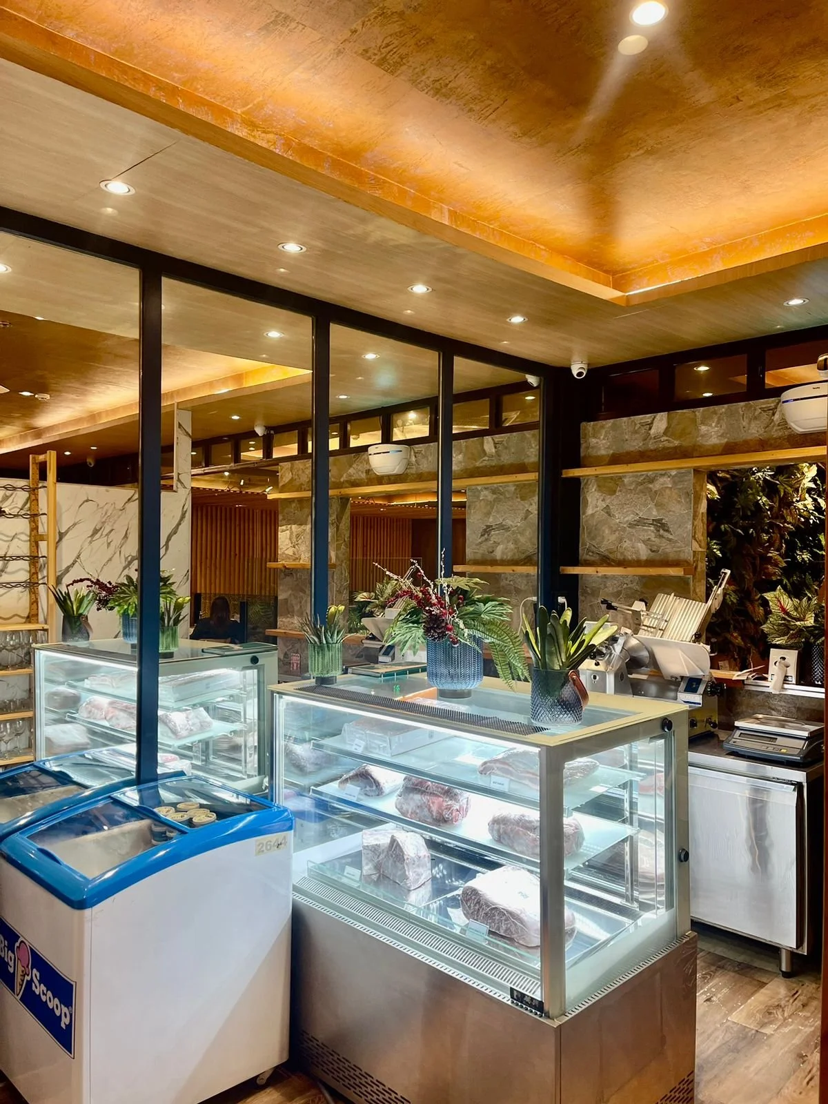 WhatsApp Image 2024-10-22 at 17.17.21_e45fe22a.jpg