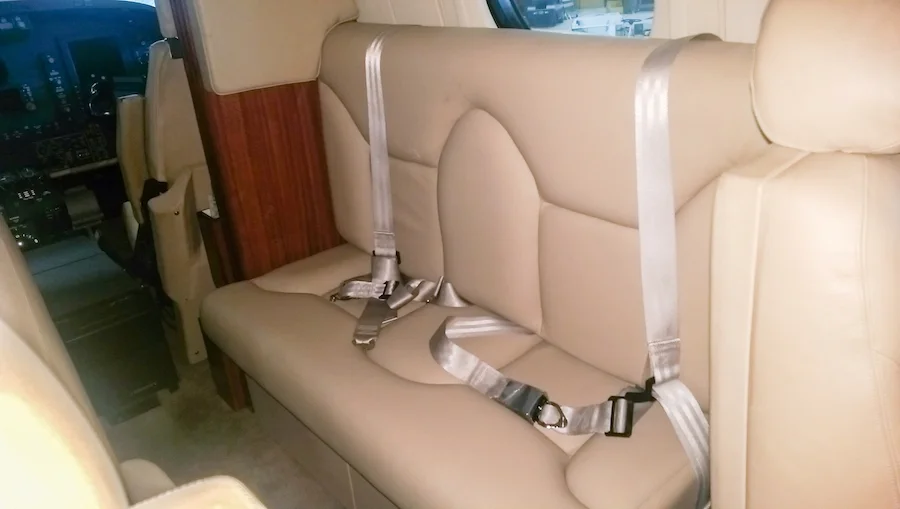 Two-Seat Divan (post-mod)