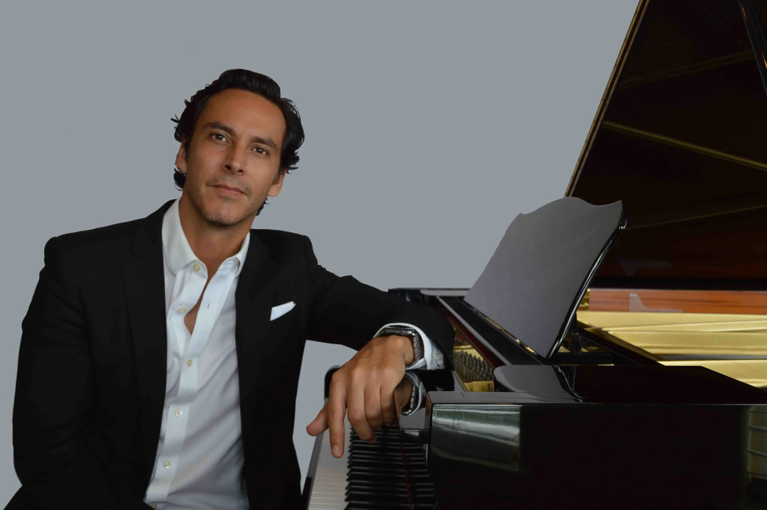 Fernando Davil 2018 promo.jpg