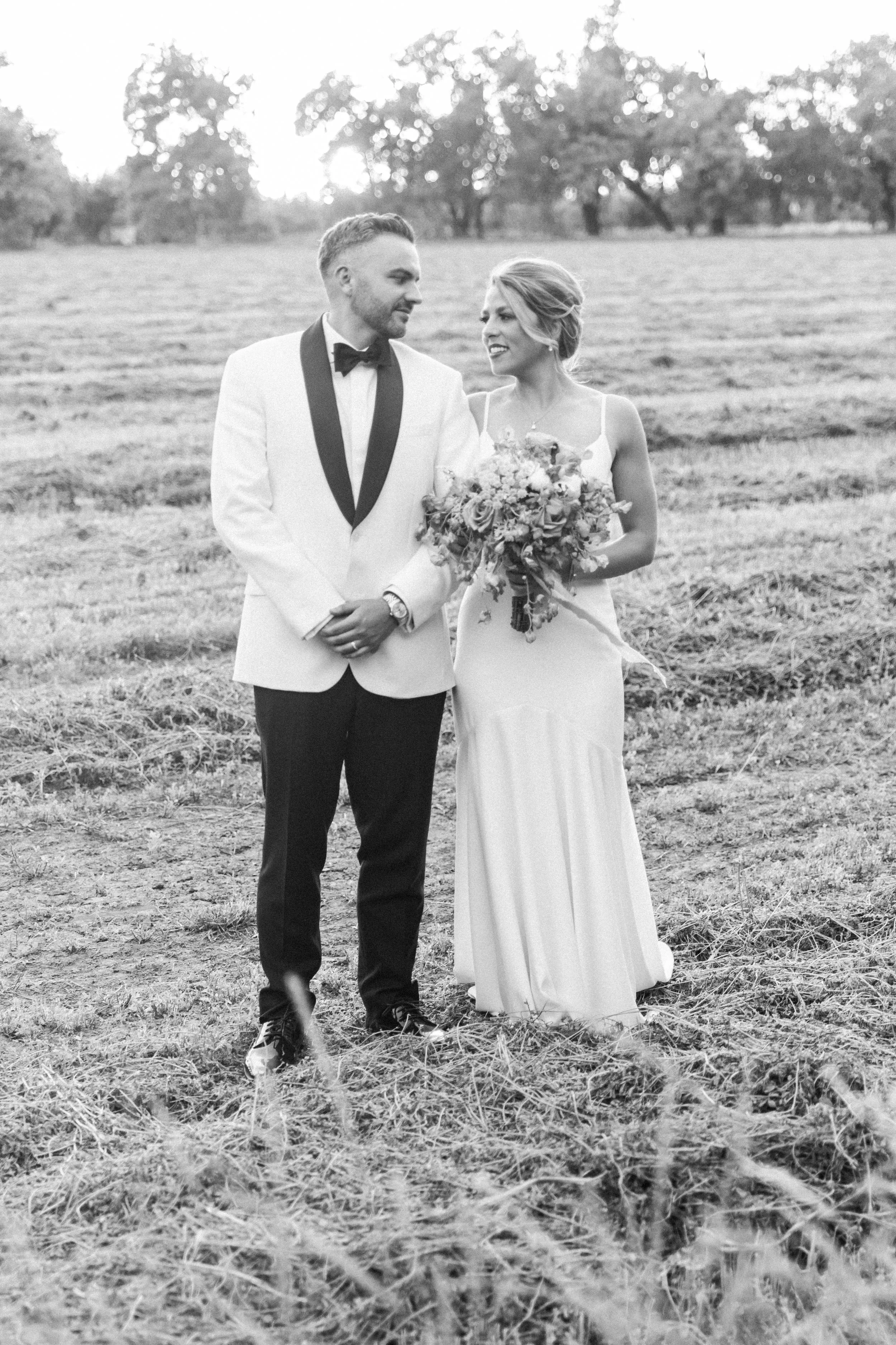 Allie and Wes - Married - Sneak Peeks-302.jpg