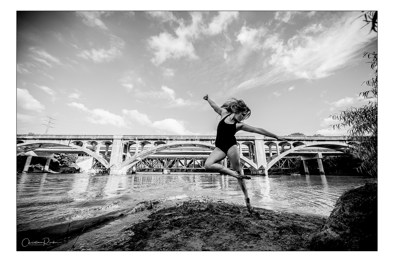Bridge Dancer