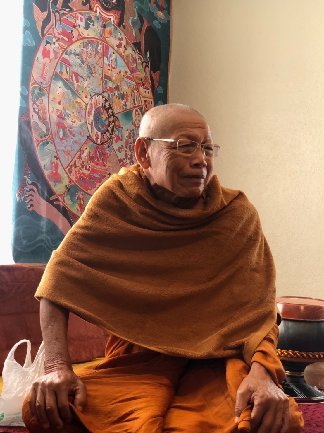 Phra-Ajahn-Tong-Inn.jpg