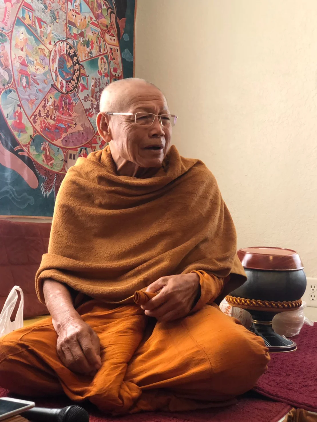 Ajahn-Tong-Inn-1.jpg