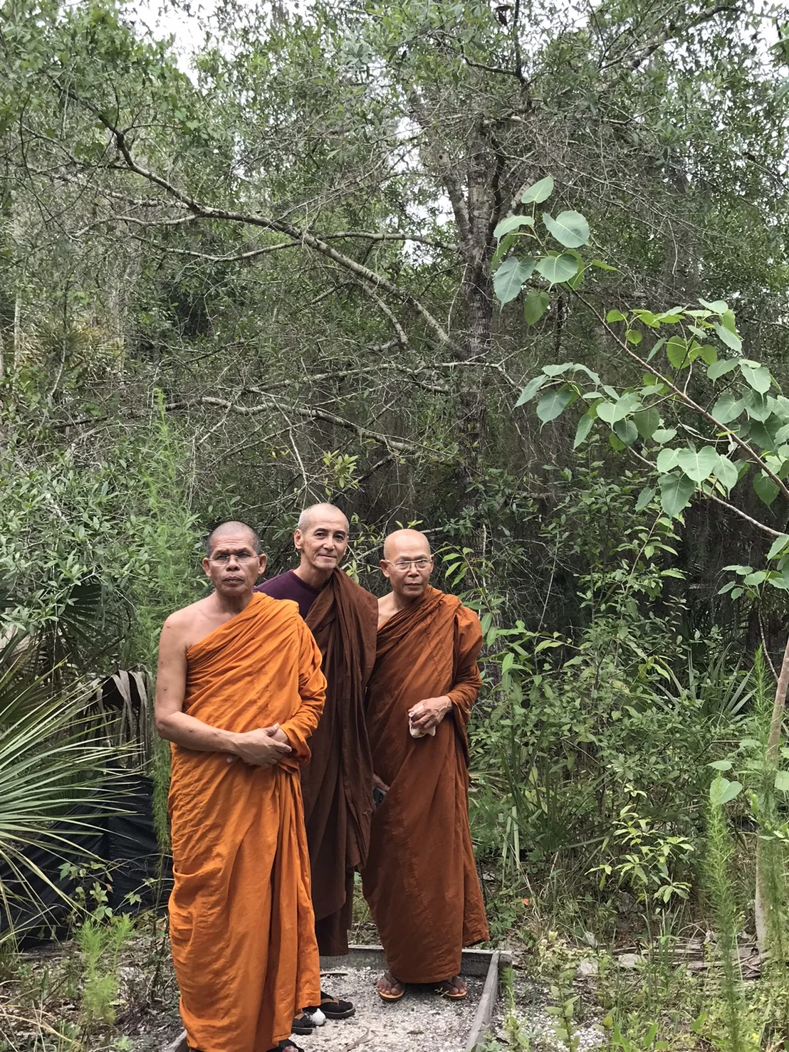 From left: Thanh Chao Khun Sunan, the Head Monk at Wat Florida Dhammaram Buddhist Meditation Center, Bhante Vilasa, and our own Bhante Thiep.