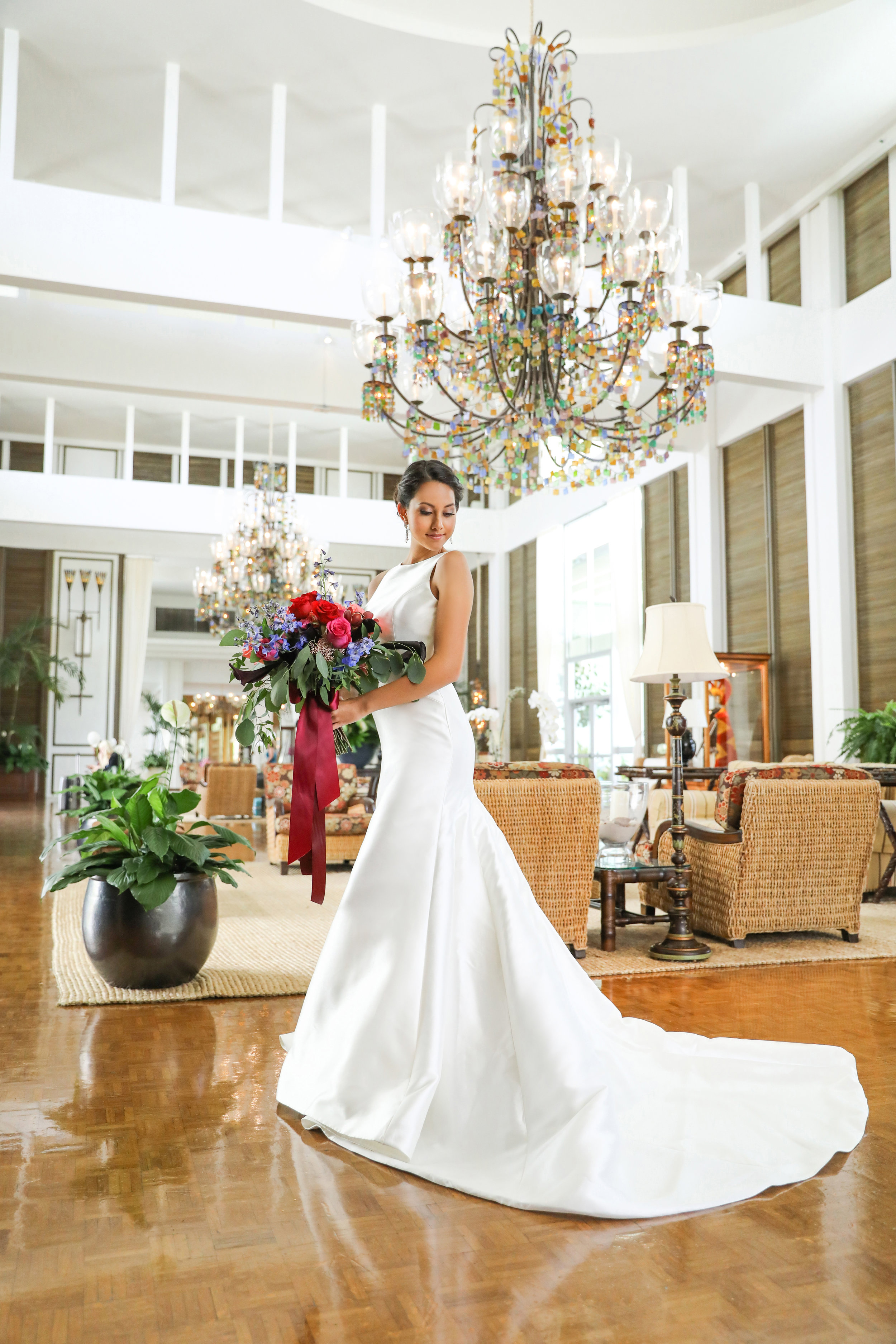 Florals: Florist Grand Location: The Kahala Hotel & Resort New Featured Weddings: biancaphotographyhawaii