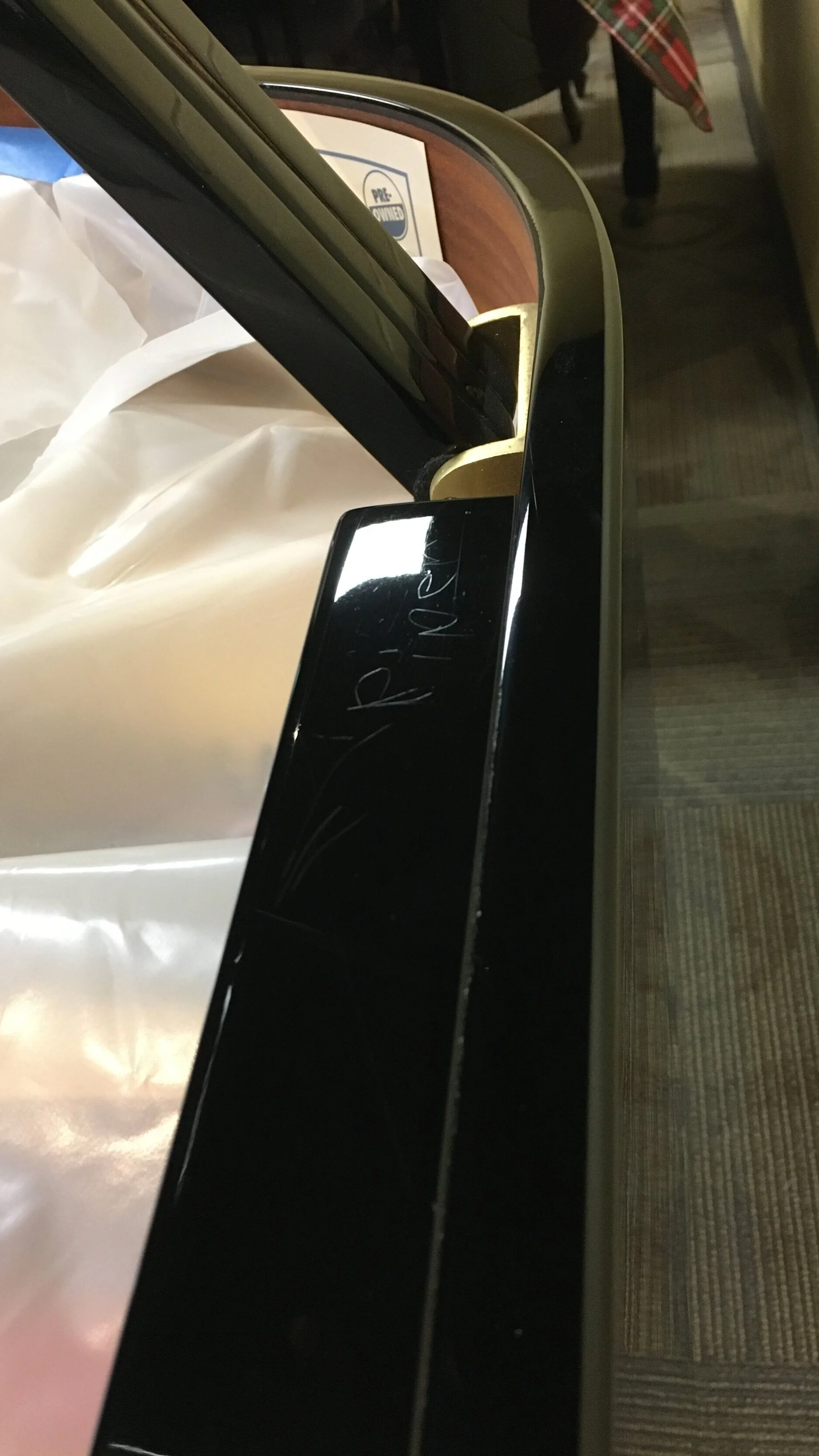 Samick Baby Grand Graffiti