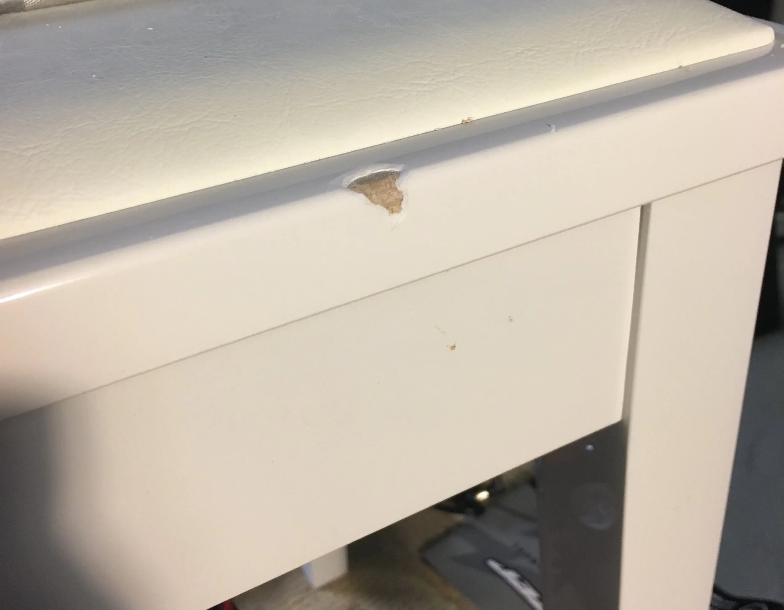 White Bench Chip