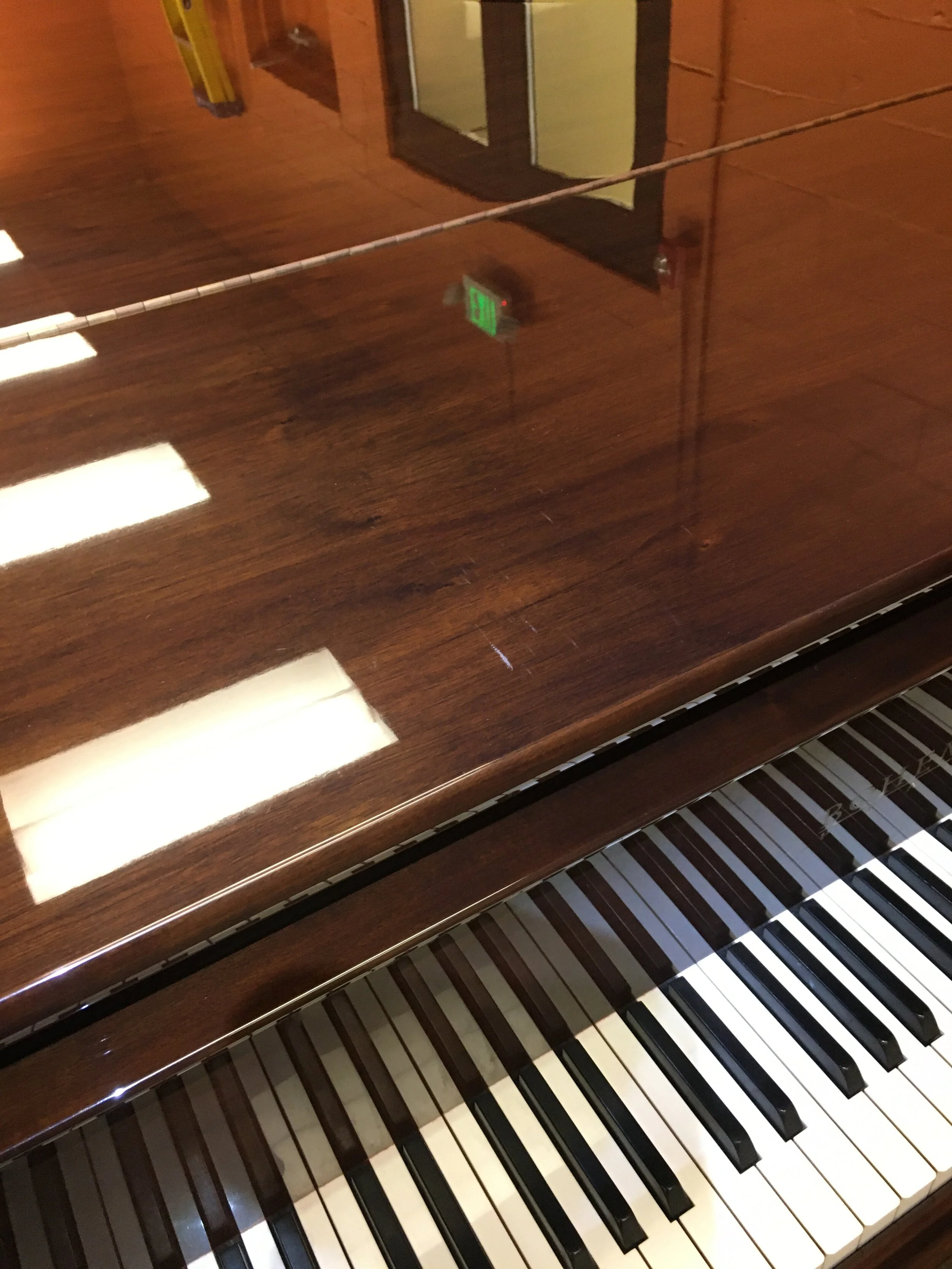 Bohemia Lid Scratches