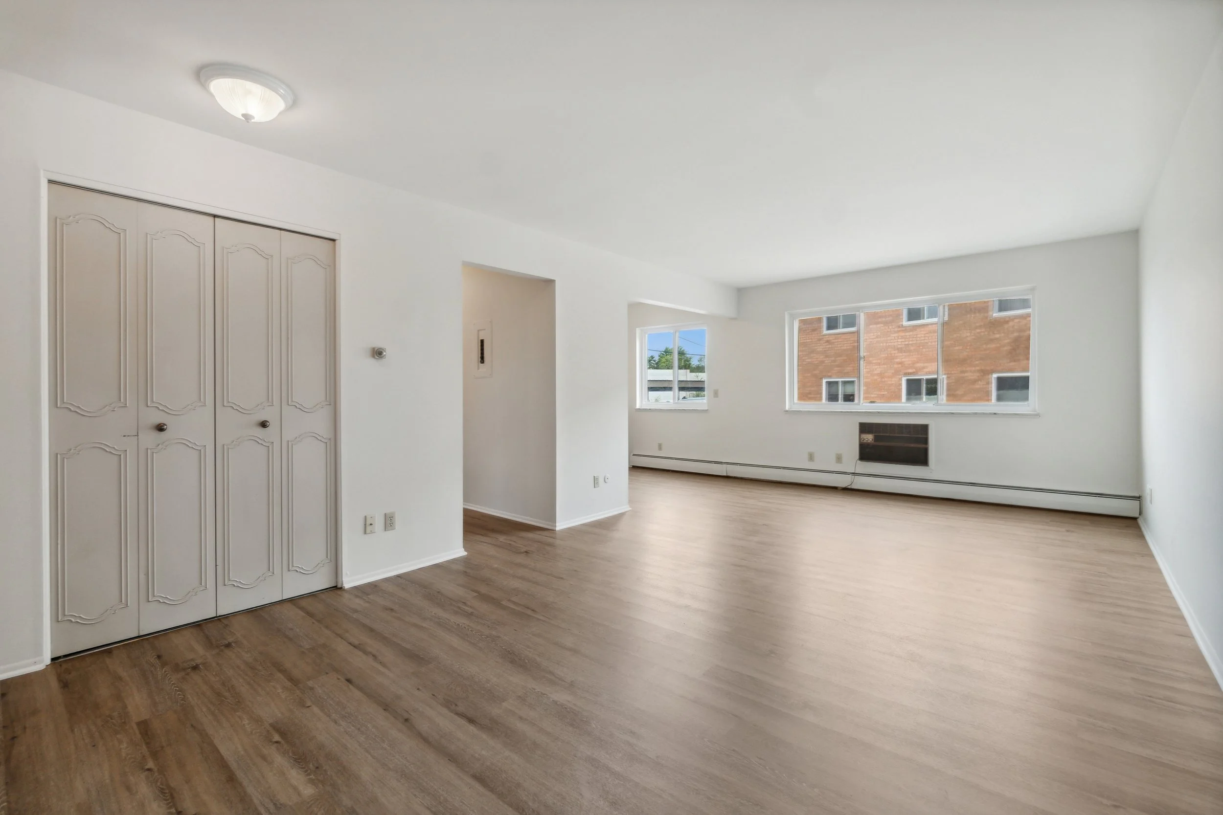 12-1001-Fairway-Ln-Apt-4-Lansing-MI-48912-WindowStill-02.jpg