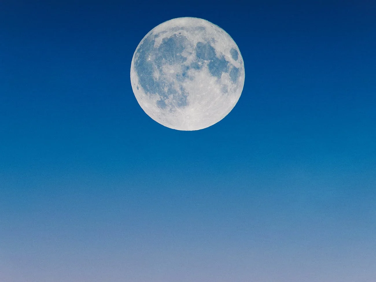 Yin & Moon Salutations Master Class with Allison Burke