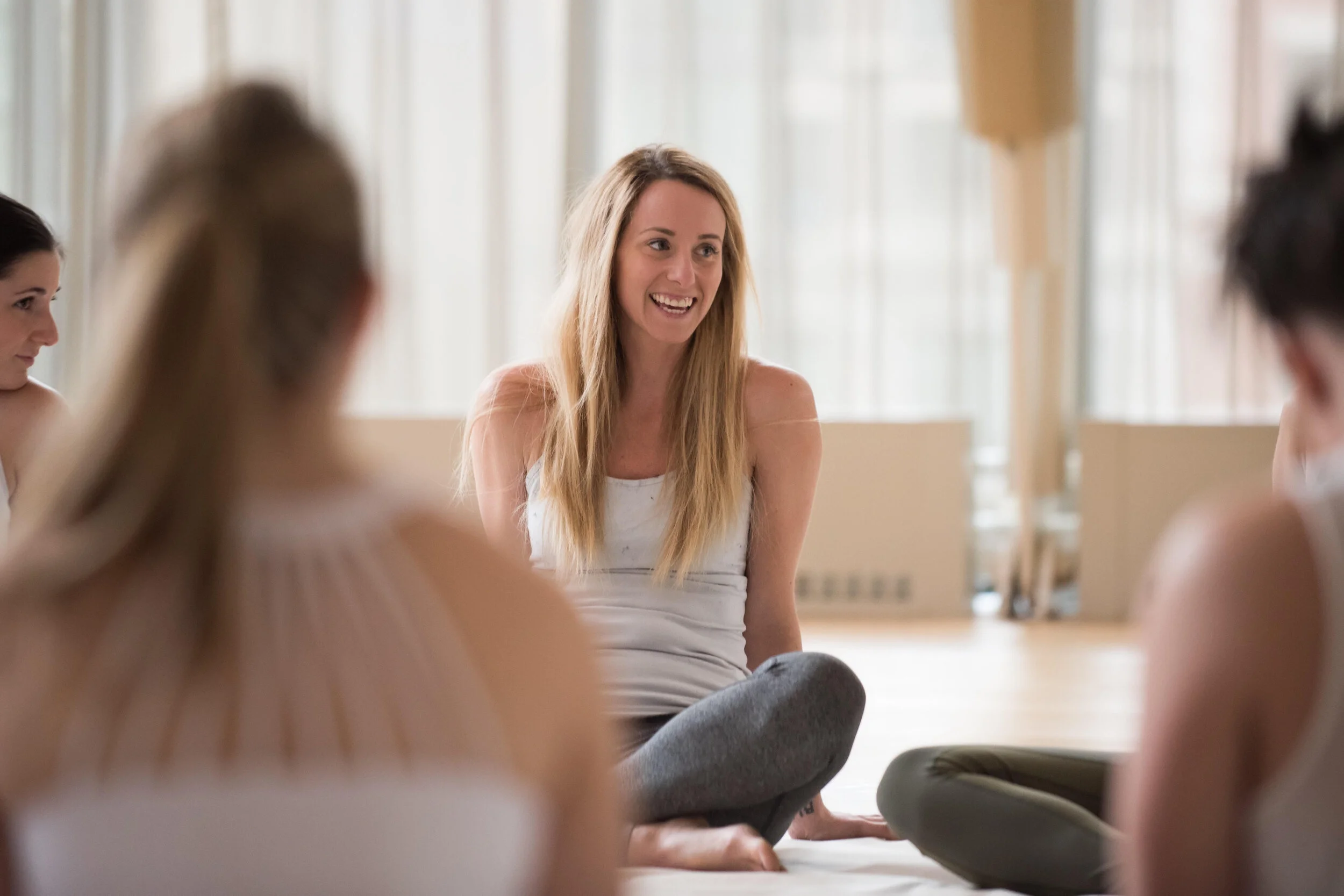Learn how to teach a safe & effective vinyasa class