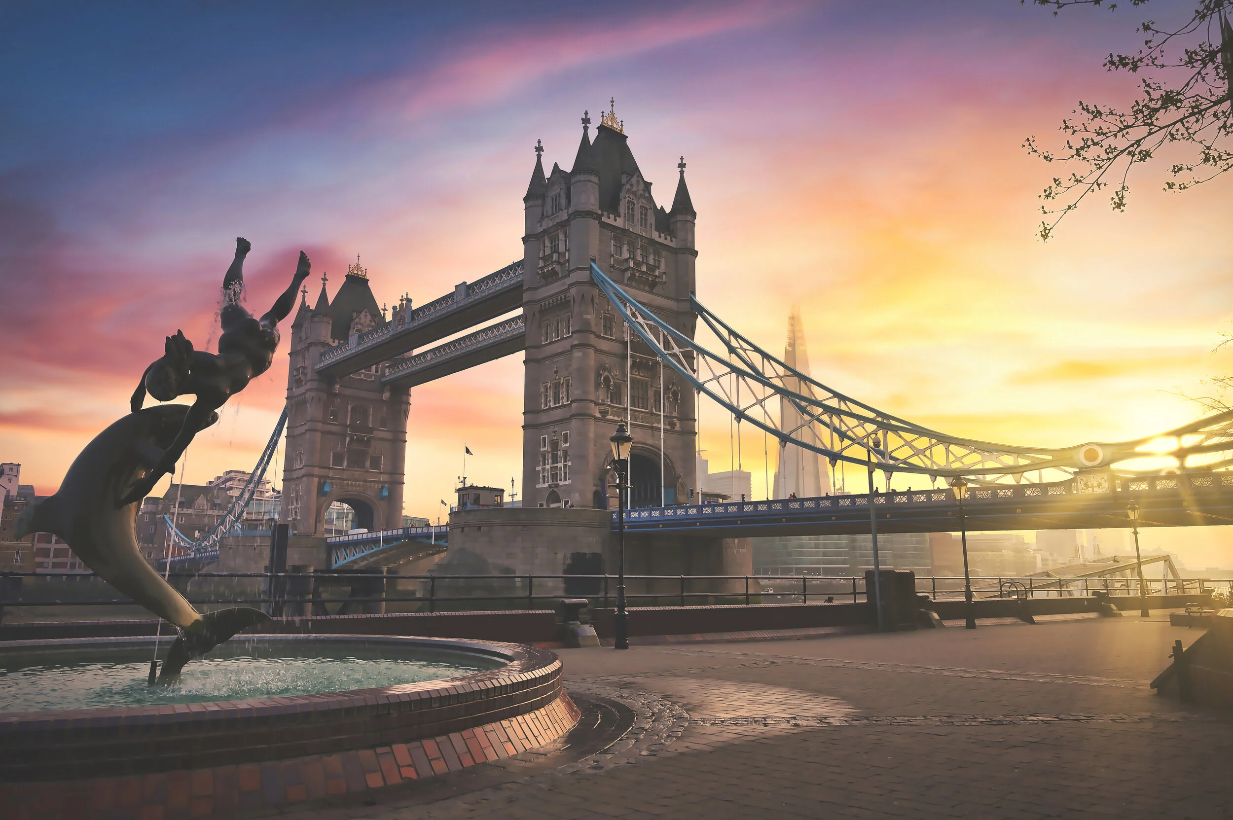1904_london_tower_fountain_204.JPEG