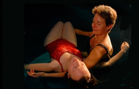 WATSU & MASSAGE - JULIE ANGEL
