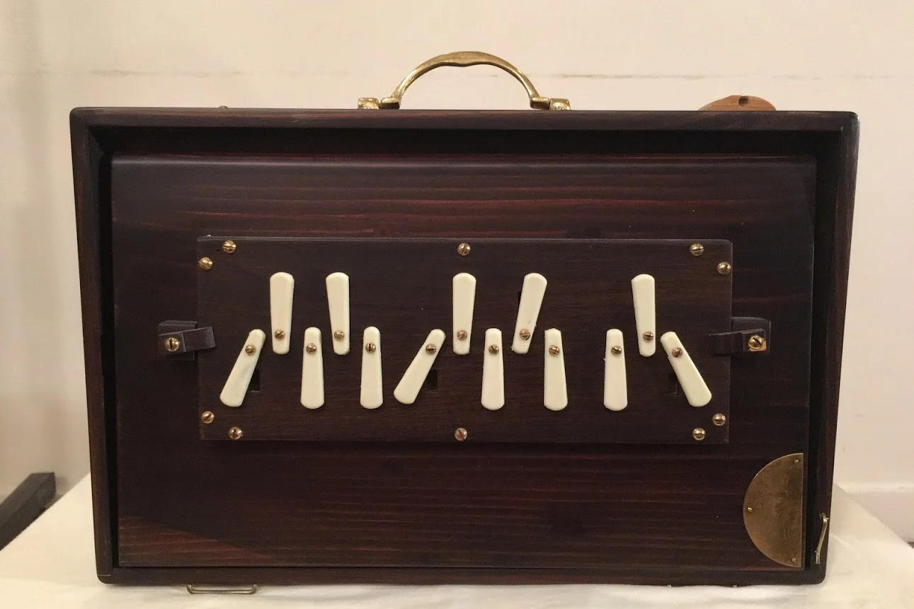 M1 G Octave Shruti