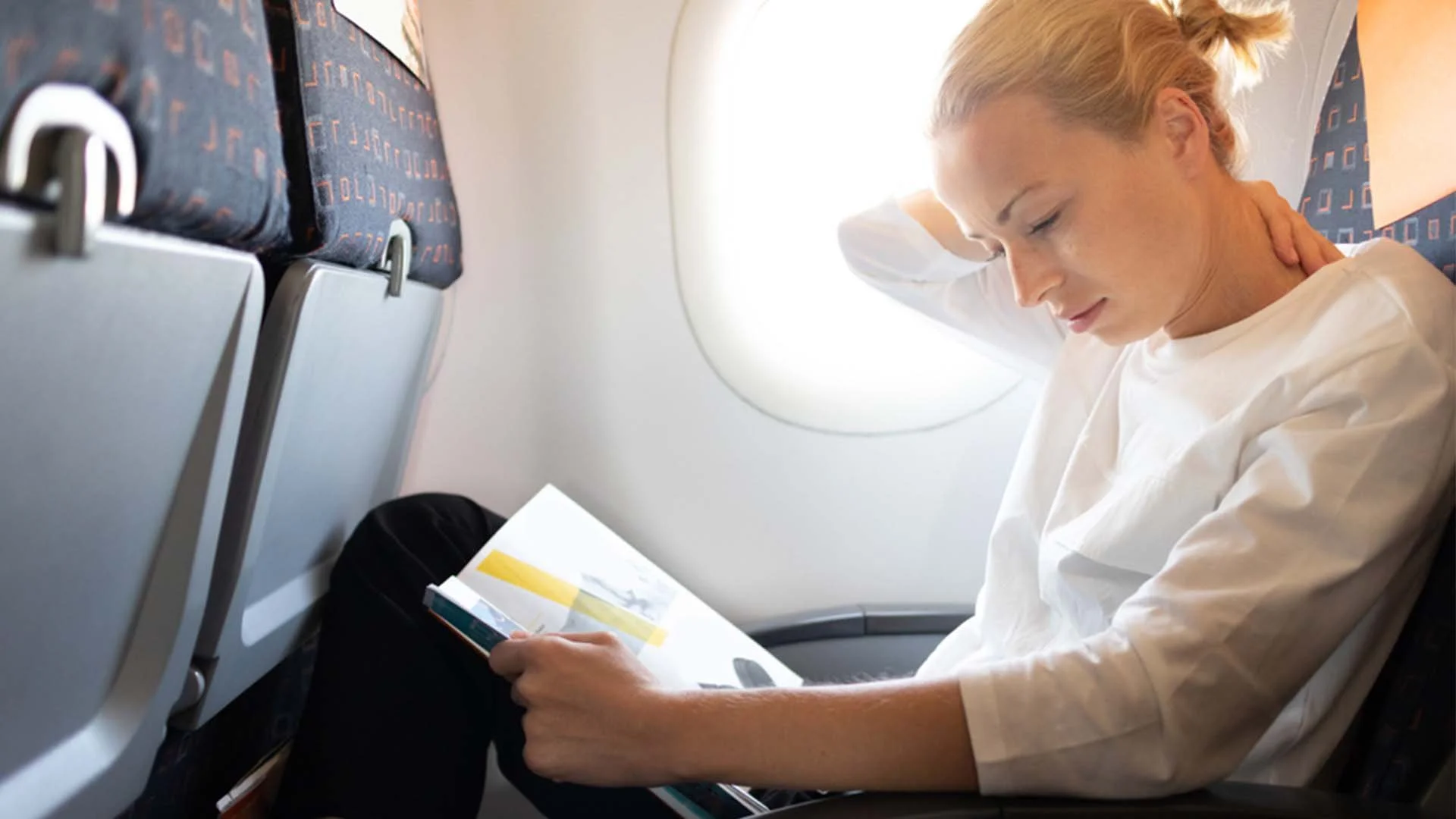 3 Tools You Can't Forget During Your Work Trips To Avoid Neck Pain And Have A Pleasant Trip