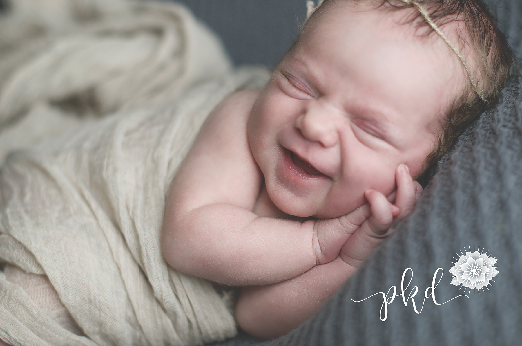photography-by-kyladawn-calgary-airdrie-baby-newborn-photographyer-1.png