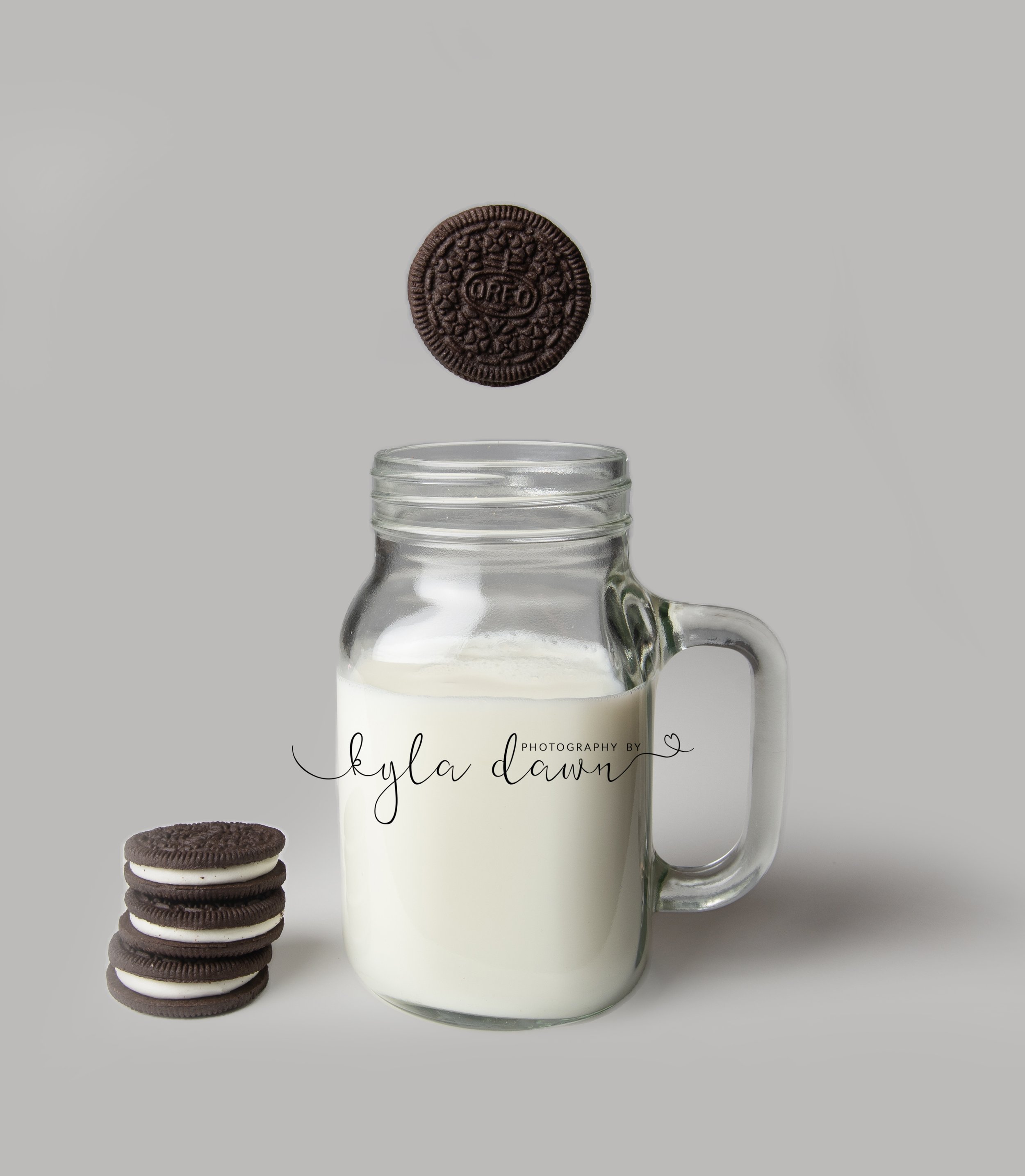 MilkandcookiesWeb.jpg