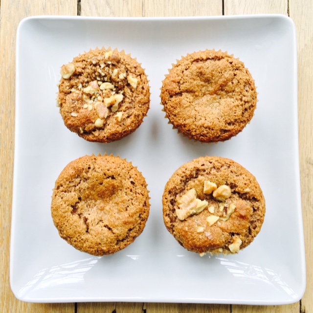  Banana muffins served with fresh cut fruit
