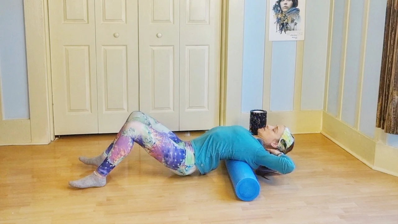 15 Ways to Lengthen and Strengthen your Muscles on the Roller!