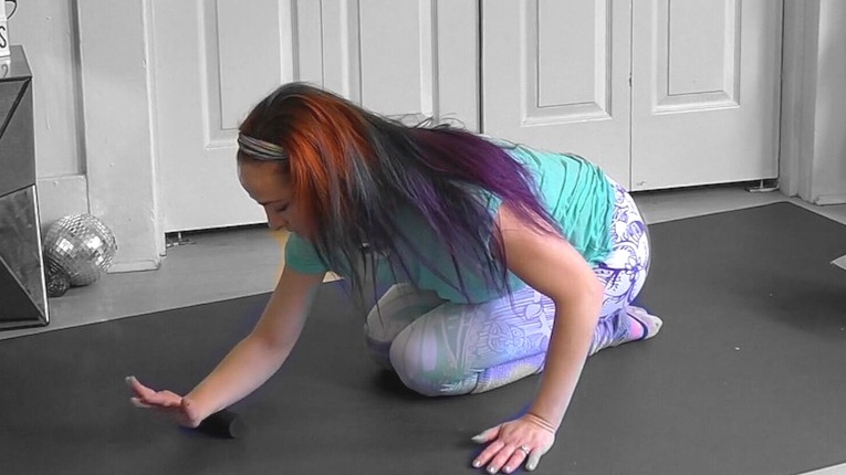 ristroller+collab+with+jessifitpilates+wrist+foam+roller+exercise.jpg