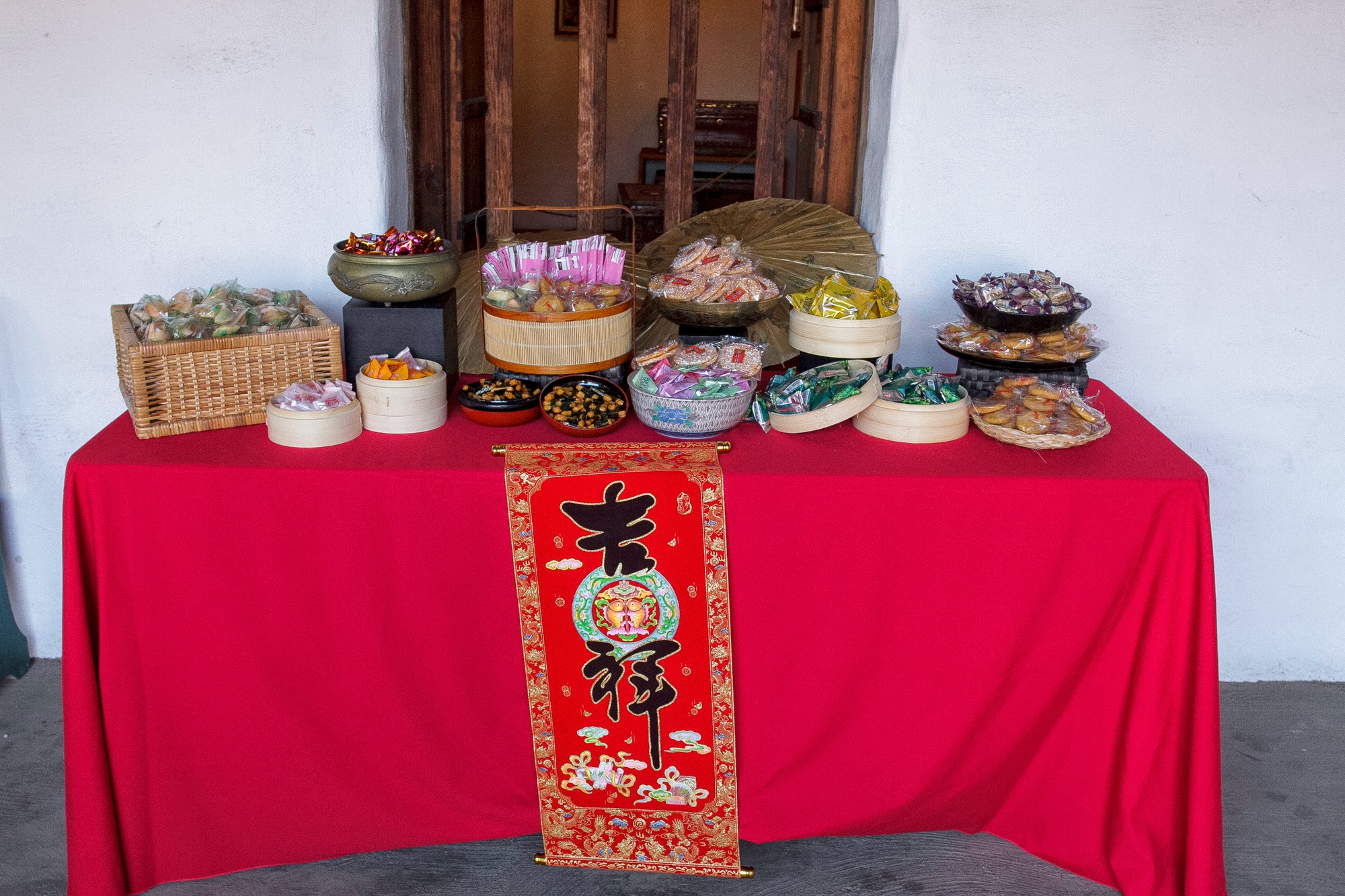 000 - Asian Felici candy bar.jpeg