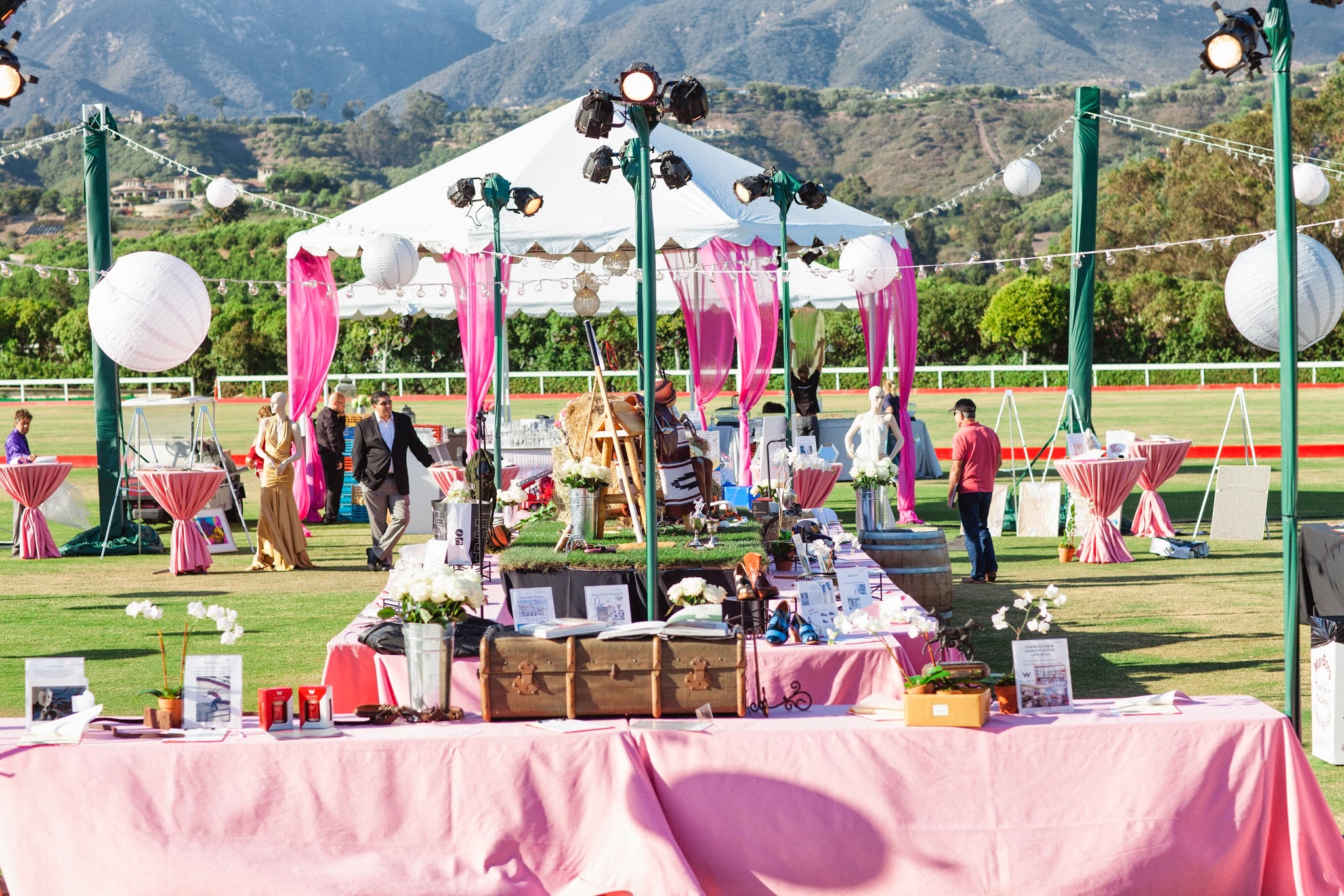 www.FeliciEvents | Pink Polo Party | Funraising Event | Felici Fundraiser | Polo Theme | Clarissa Koenig Photography | Pink Event Design