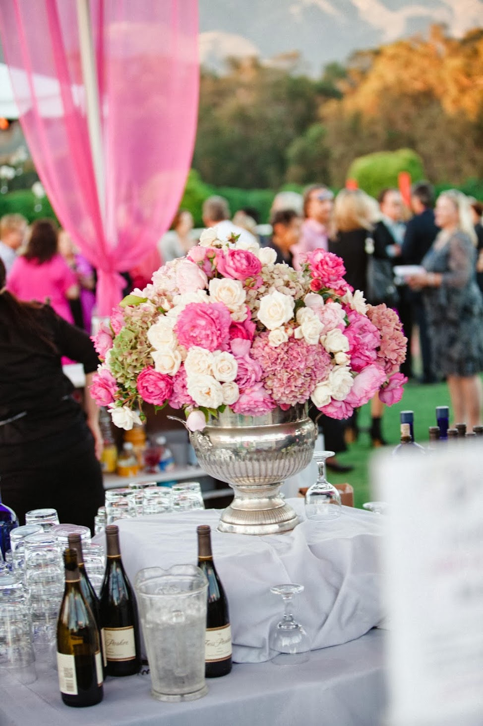 www.FeliciEvents | Pink Polo Party | Funraising Event | Felici Fundraiser | Polo Theme | Clarissa Koenig Photography | Wine Station