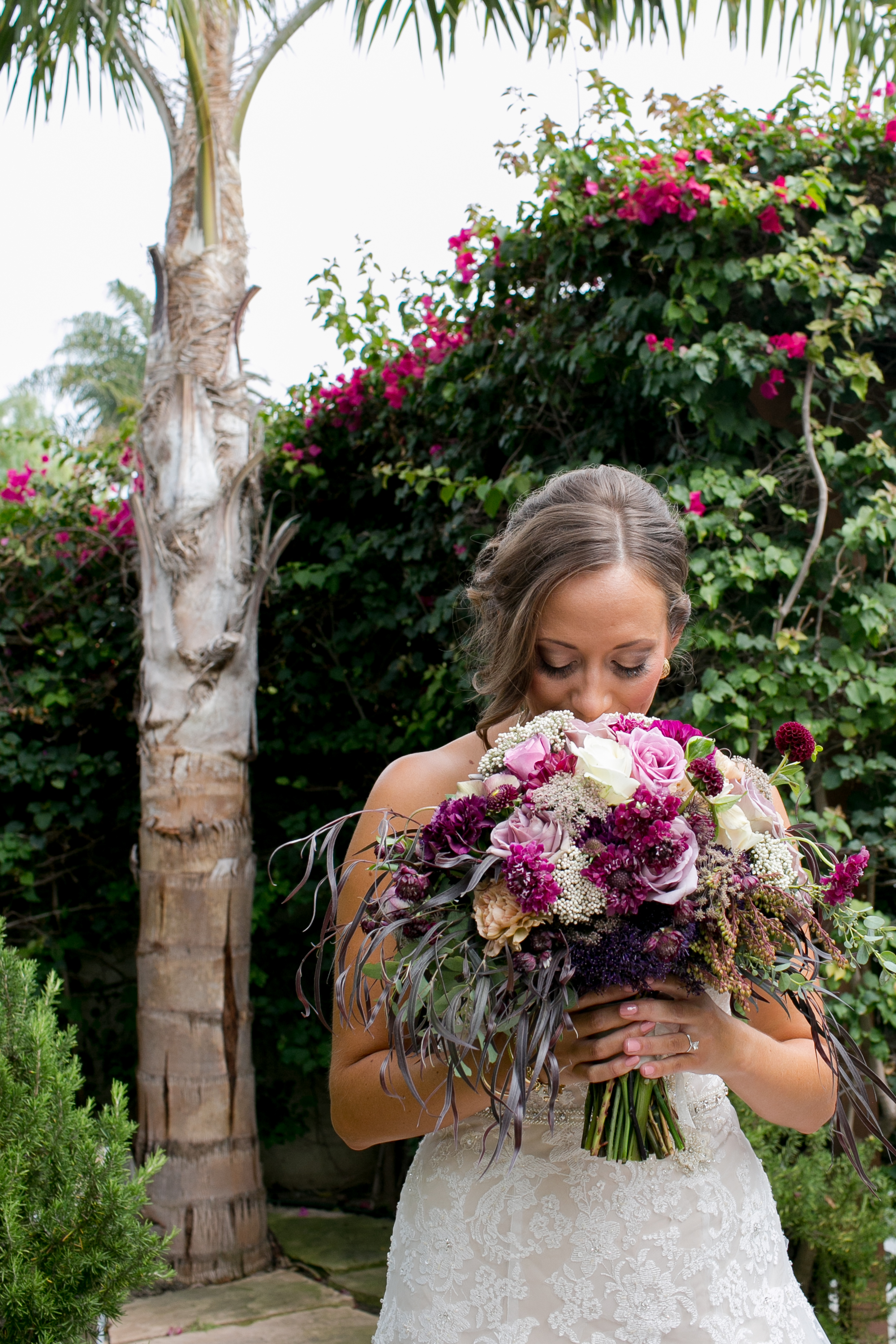 Felici Events | Felici Wedding | Santa Barbara Wedding | Bride | Bride Bouqet | Purple Flowers | Margaret Joan Floral