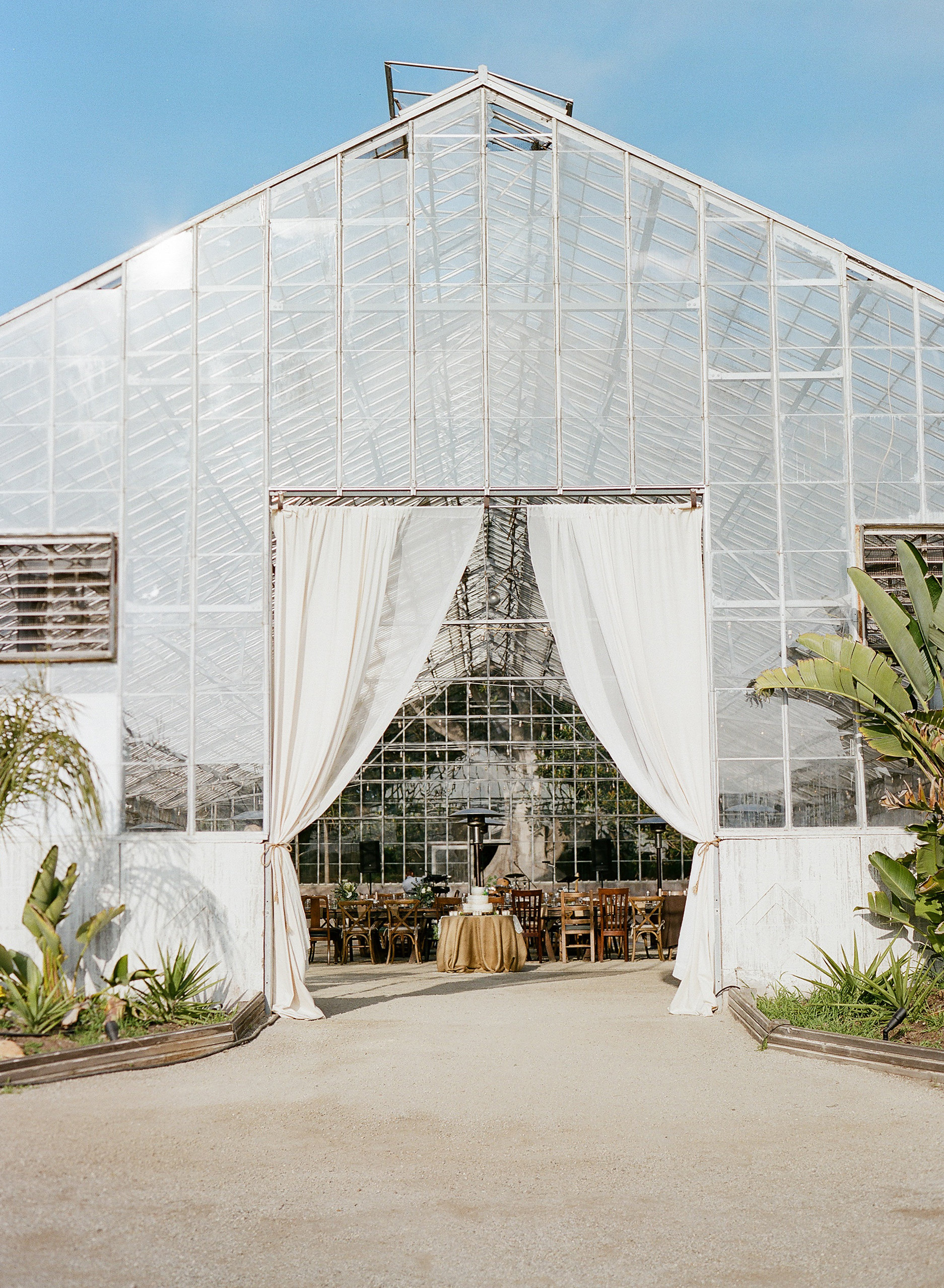 Felici Events | Gaviota Coast | Wedding Ceremony | Oceanfront | Santa Barbara | Clarissa Koenig Photographer | #FeliciWedding | Orchid Farm | Wedding Reception