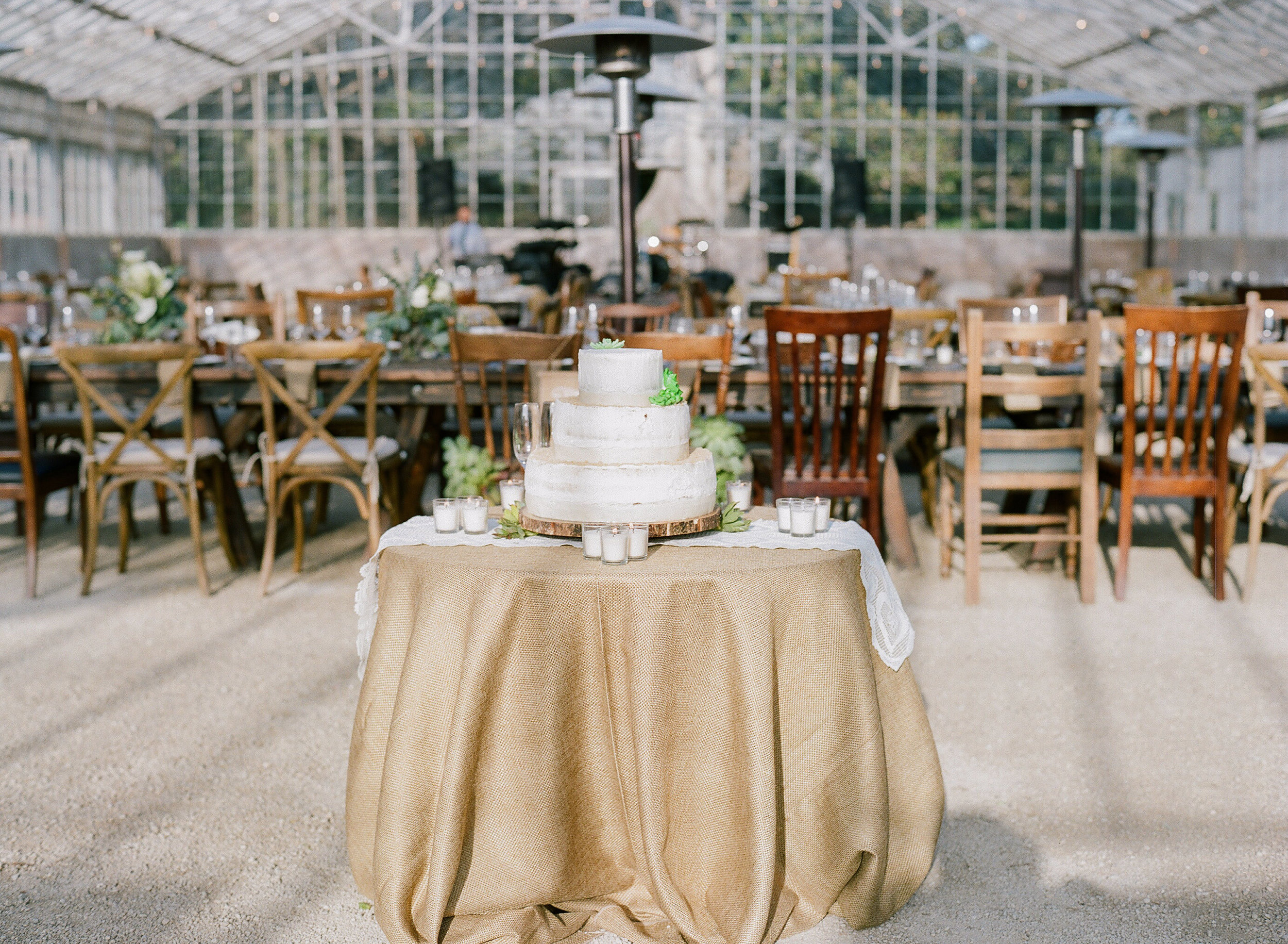 Felici Events | Gaviota Coast | Wedding Ceremony | Oceanfront | Santa Barbara | Clarissa Koenig Photographer | #FeliciWedding | Orchid Farm | Wedding cake