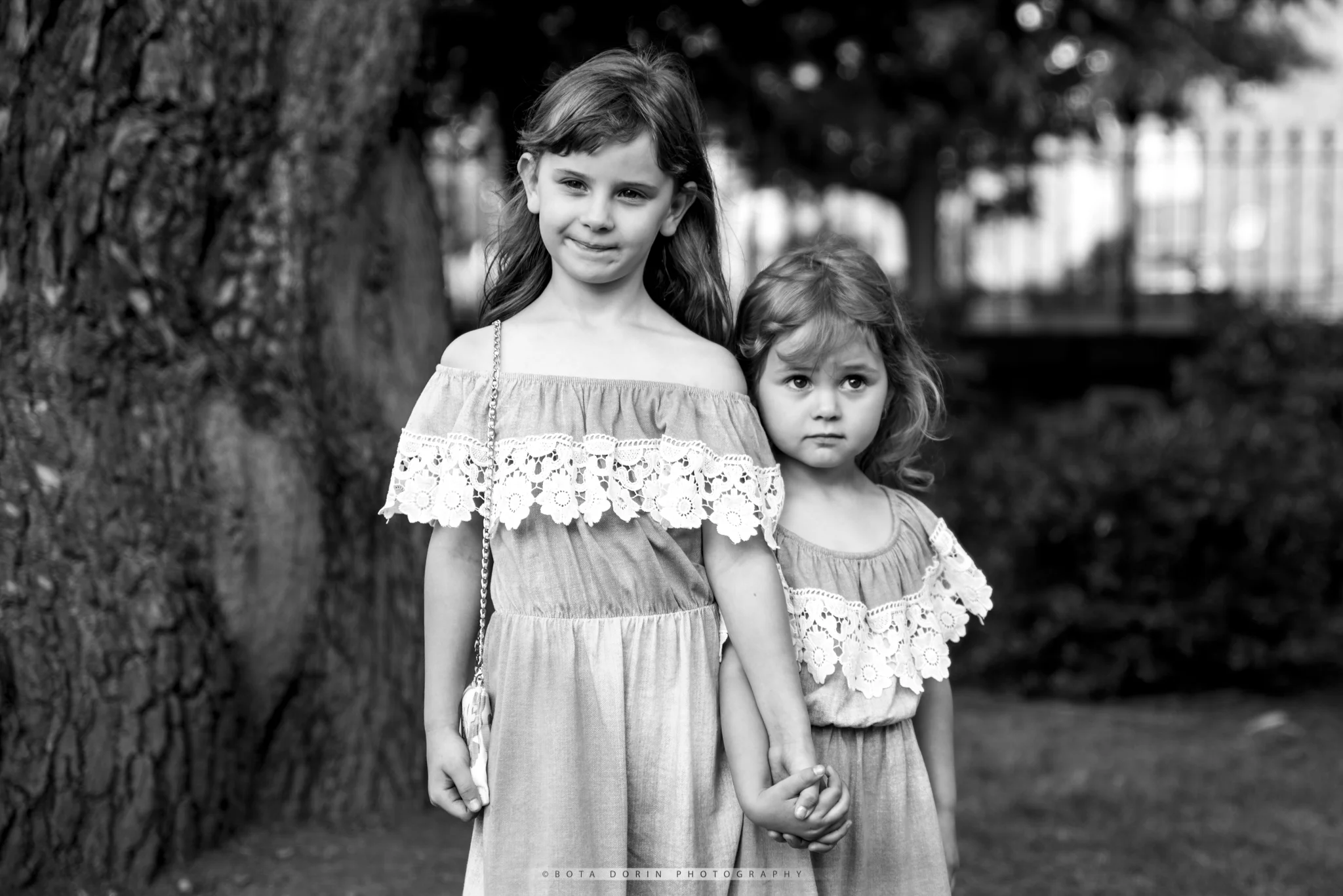 Sisters bw .s.jpg