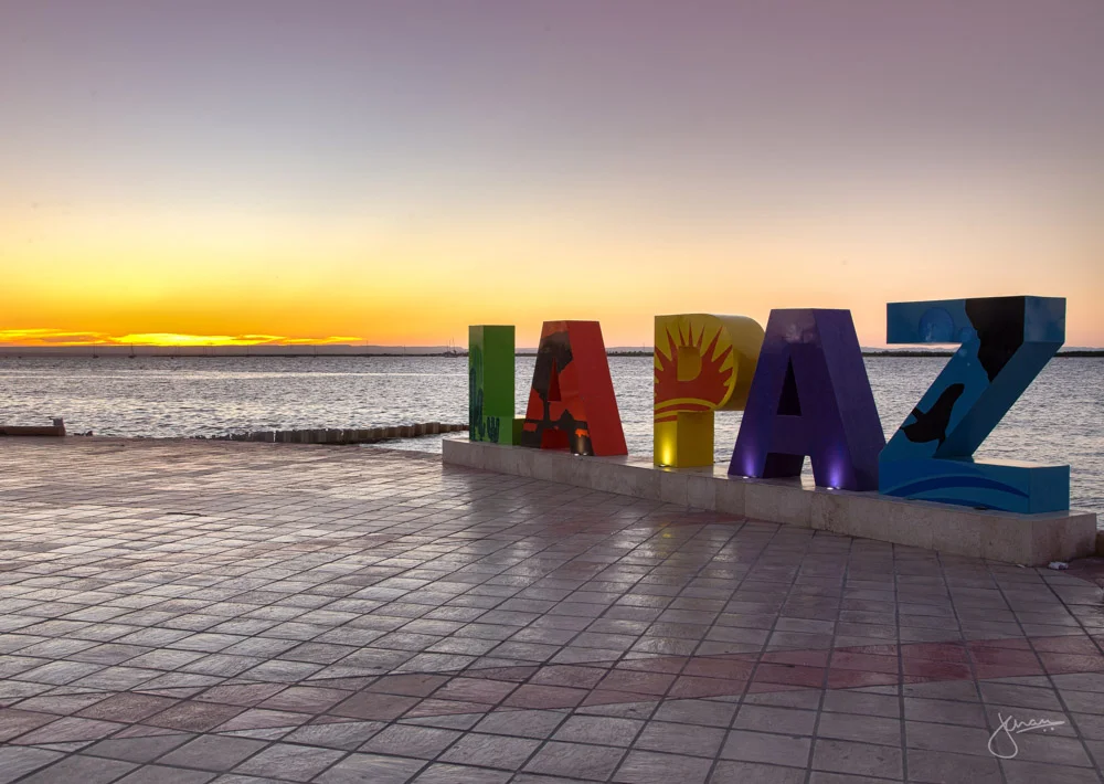 LA PAZ sign at Le Malecon