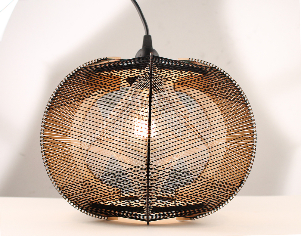 b&wlamp.jpg