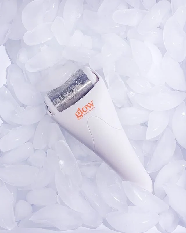 What’s more refreshing then the glow cold roller? Not much!
How to use: Simply roll the stainless steel head onto your skin. This can be before or after product application, that’s the beauty of the cold roller, you can’t mess it u