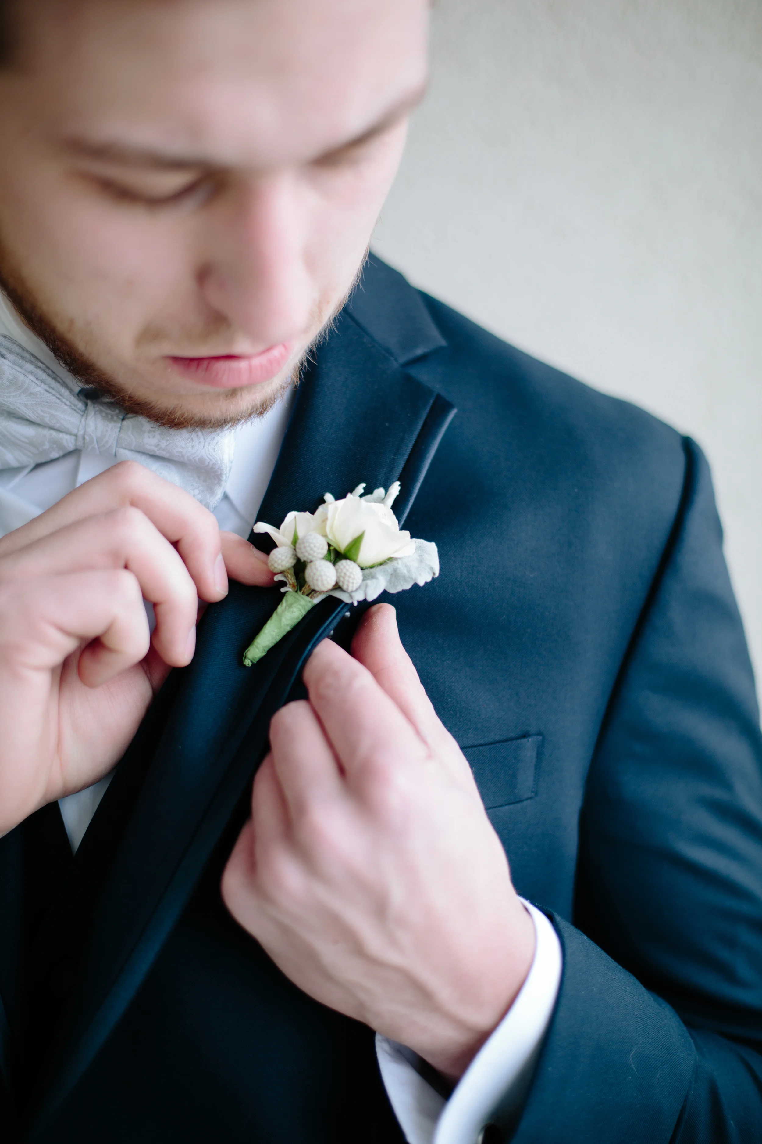 Sam and Jared_Getting Ready (103 of 122).jpg