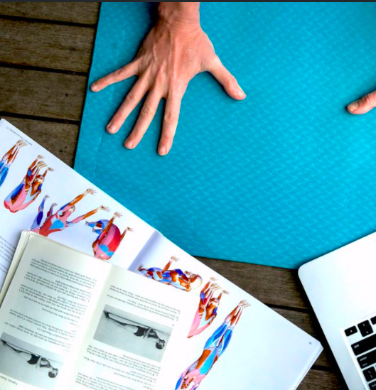 4 Joint Venture Ideas to Grow Your Biz episode artwork