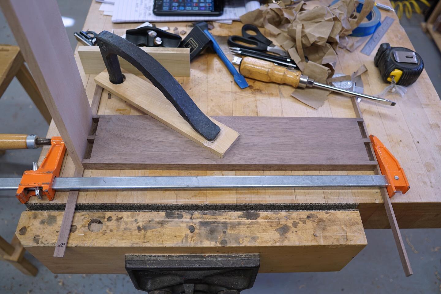 Dovetailing the drawer on this little walnut cabinet. One drawer. Small and wide. Been a while since I hand cut dovetails but not too bad getting back in the groove. Always good to go a little slower and save time only doing it once. 😁 

Maybe it&rs