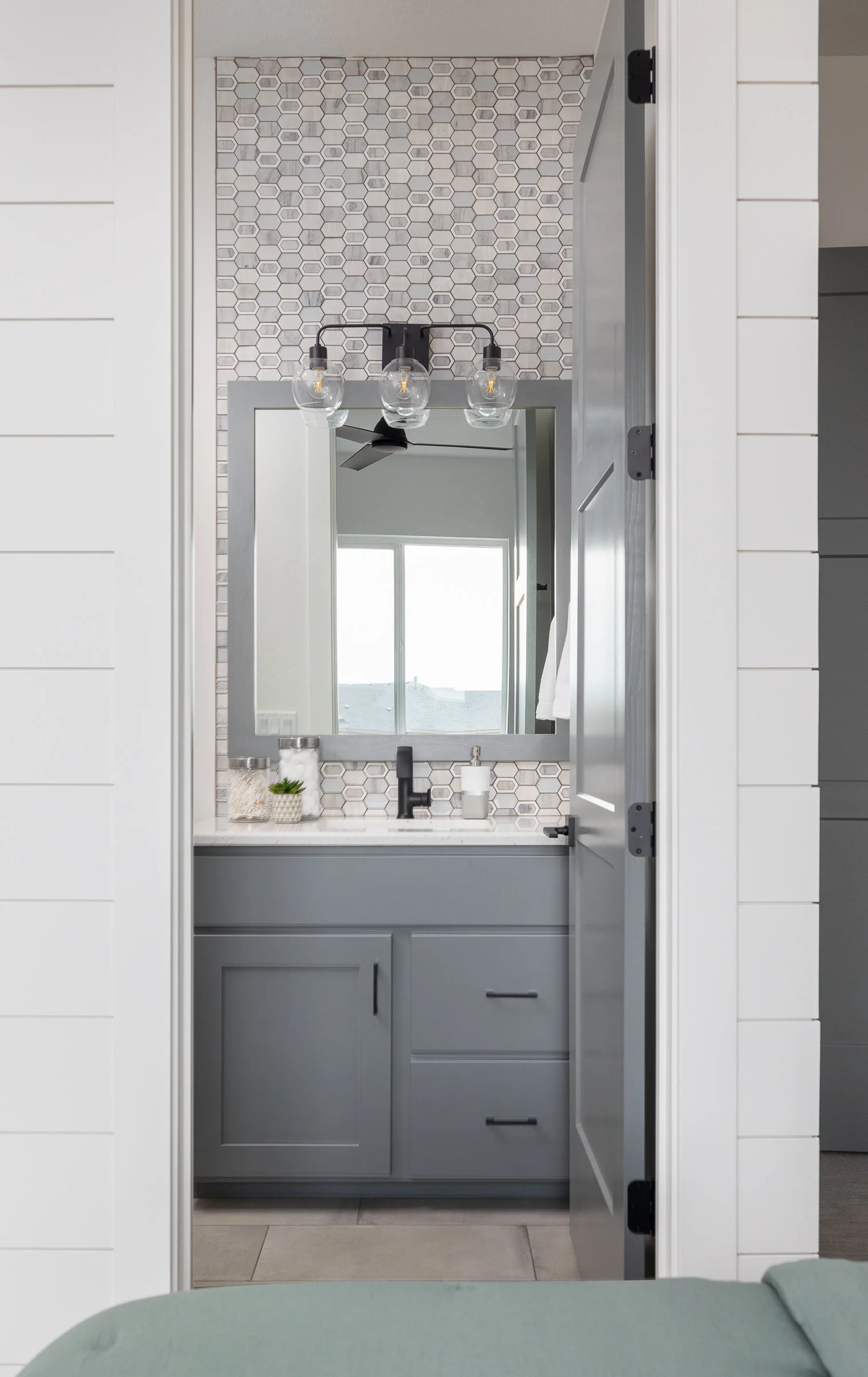 8650MirrorPond-125-Edit_HiRes.jpg