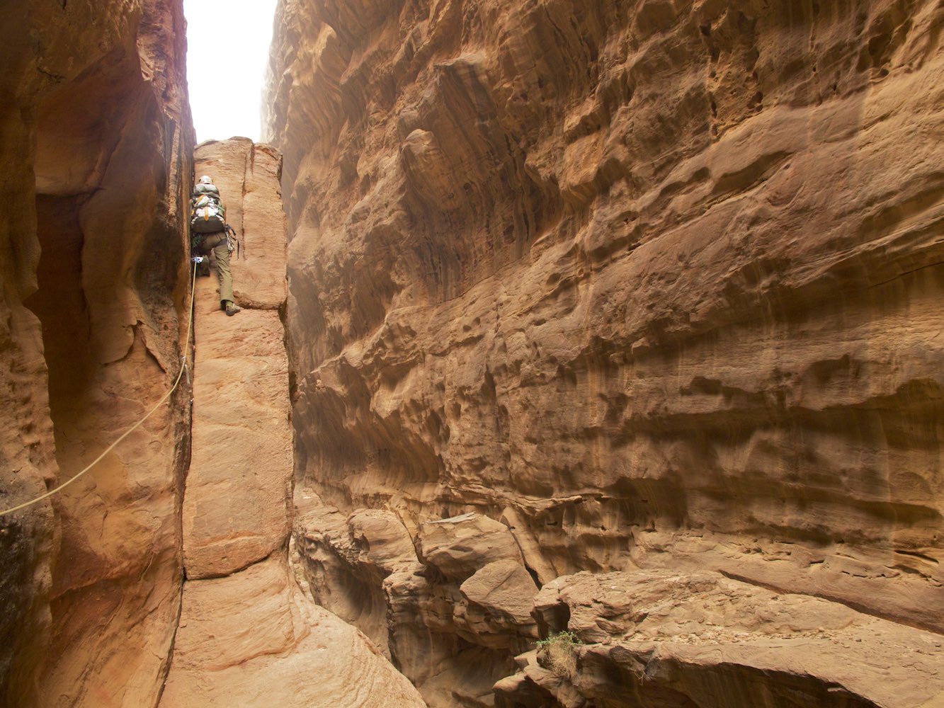  Going through the long Abu Iglakhat Canyon 