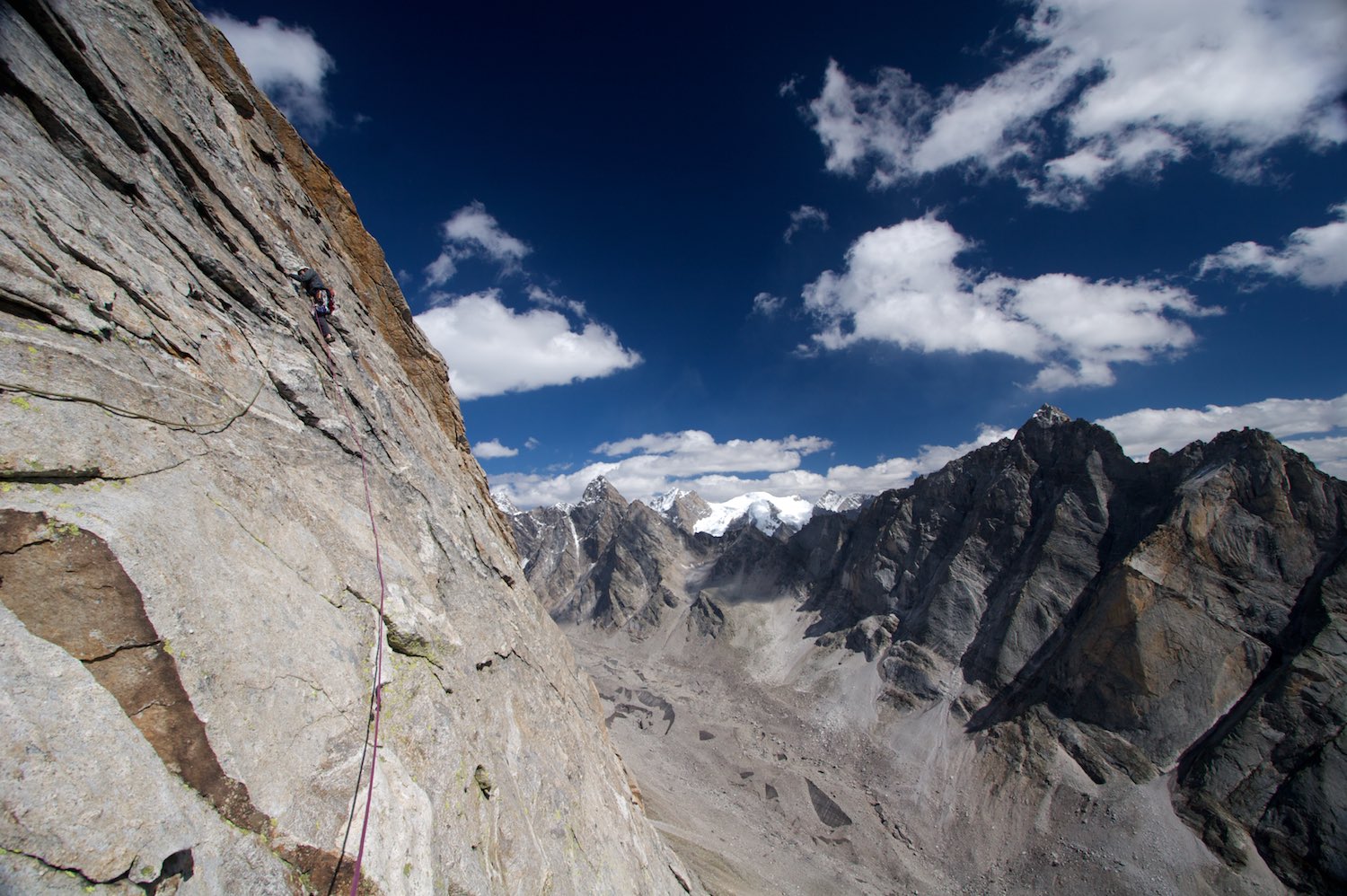 Gemma on the upper headwall of Nazomi Peak