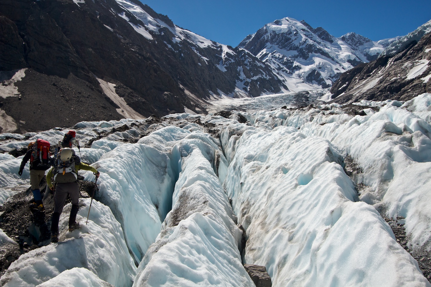 Negotiating the glacier in the Hooker Valley with Marty Beare and Vanessa Wills