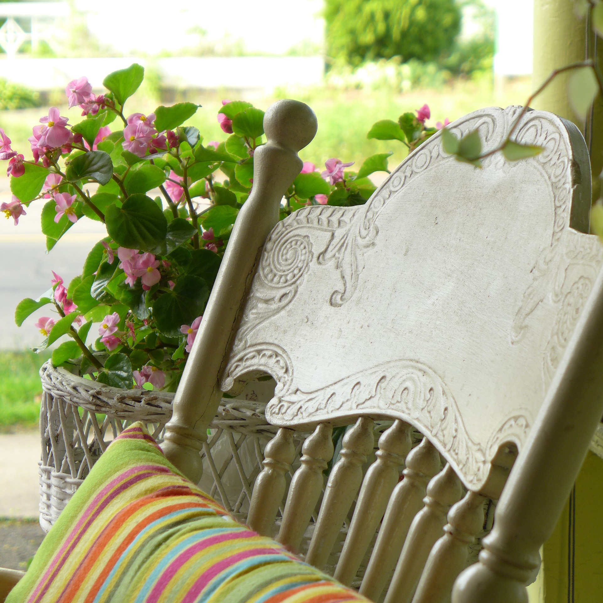 porch-1243631_1920.jpg
