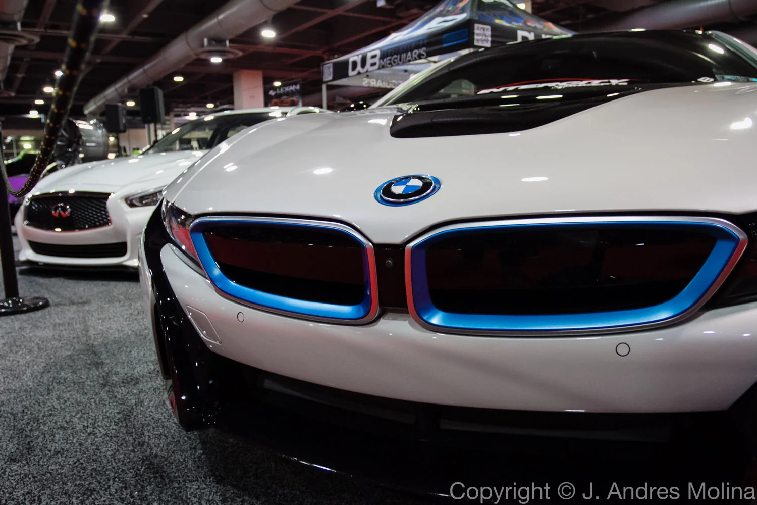  ISO 3200 &nbsp; 17mm &nbsp; f/4.0 &nbsp; 1/60s  Feb. 2016 