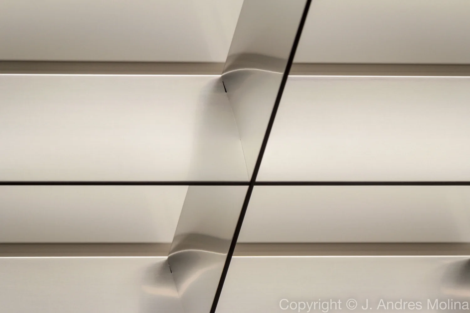  ISO 400 &nbsp; 250mm &nbsp; f/11 &nbsp; 1/160s  Oct. 2014 