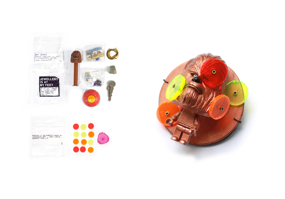 My piece is in the museum of plastic on Sunday | 2016, Brooch memory from Holinka Escudero (Mexico)