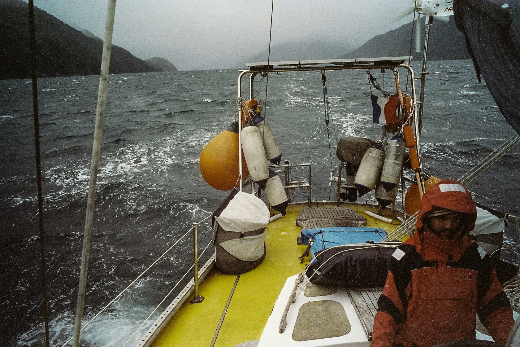 F1000016-2.jpg