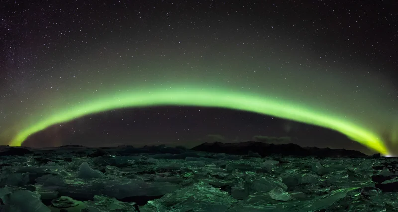 This end-to-end display was one of the most mind-blowing things I’ve ever seen. ISO3200, f4, 20 seconds.